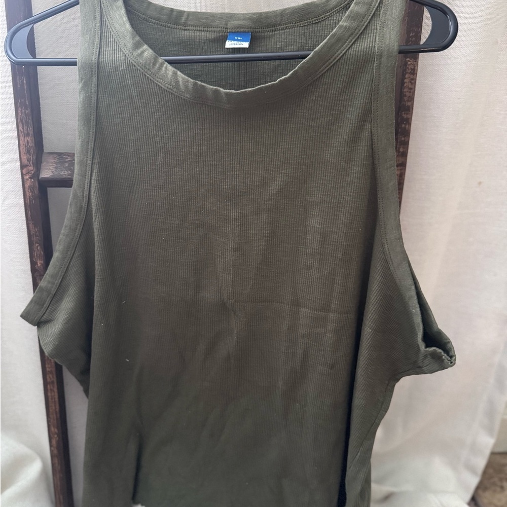 Old Navy Dark Green Muscle Tee